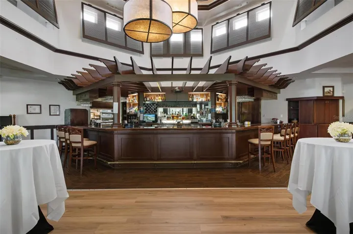 Plantation Country Club Member Bar