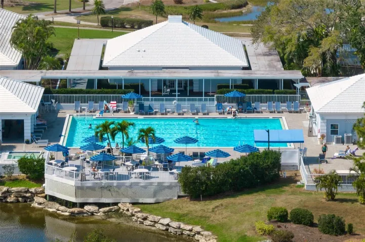 Plantation Country Club Resort Pool