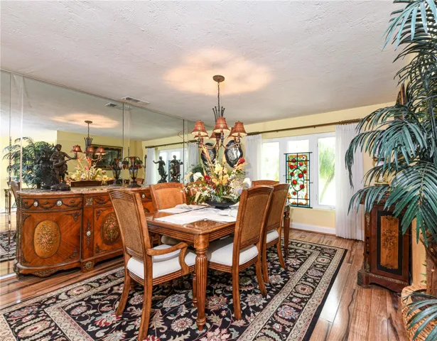 Formal dining room