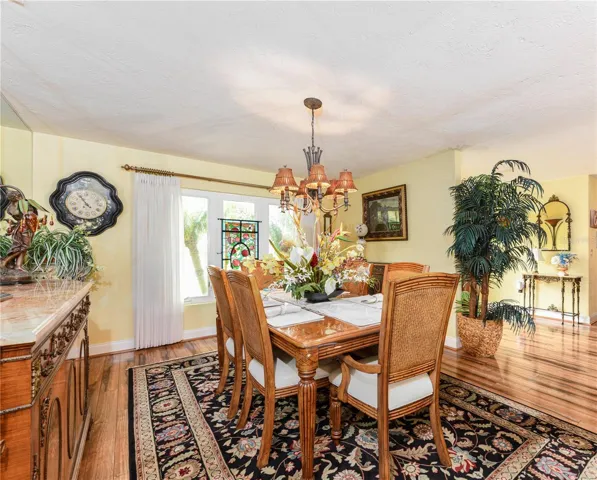 Formal dining room