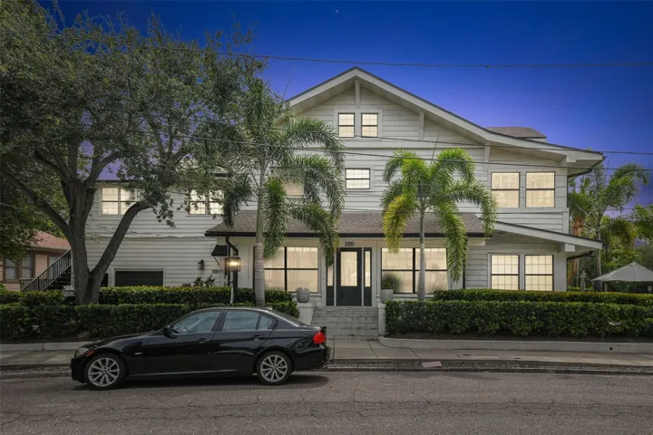 1020 S Rome Ave Unit A - Street View Evening