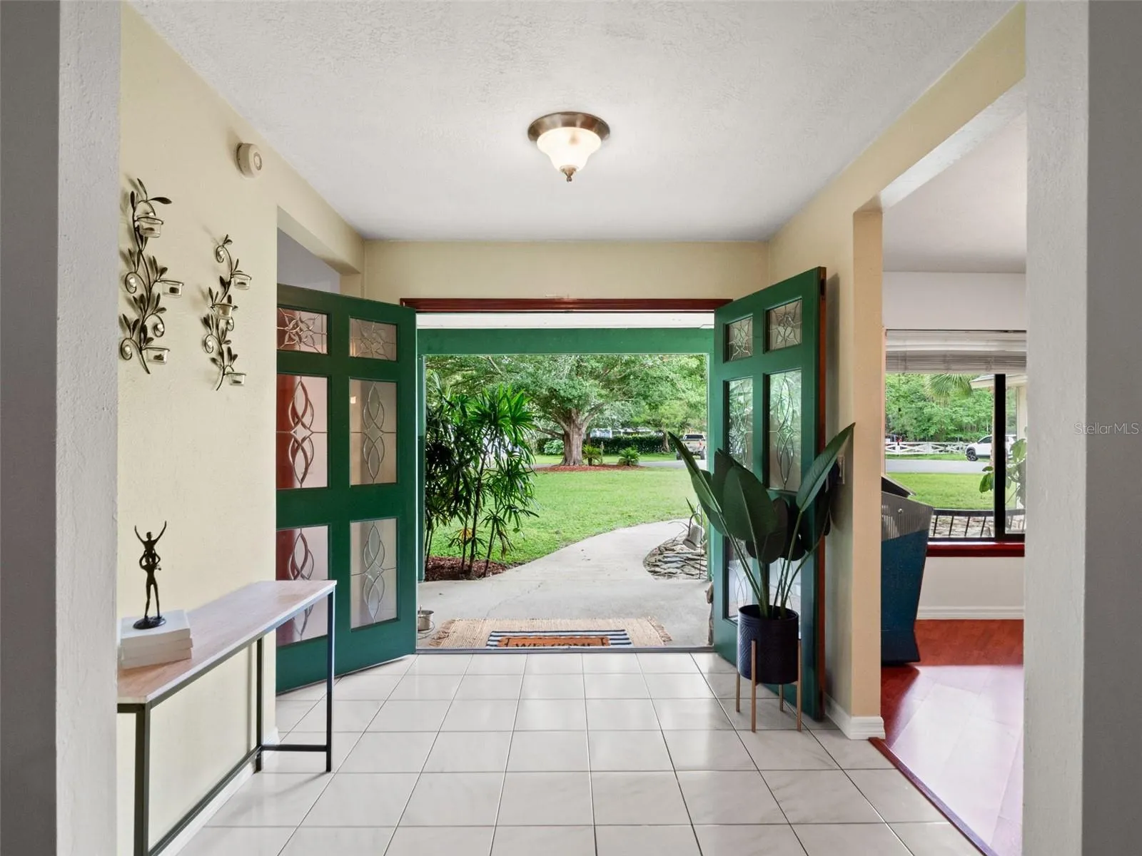Grant Foyer with Double Front Doors