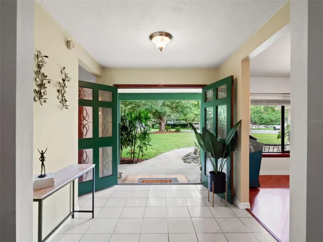 Grant Foyer with Double Front Doors