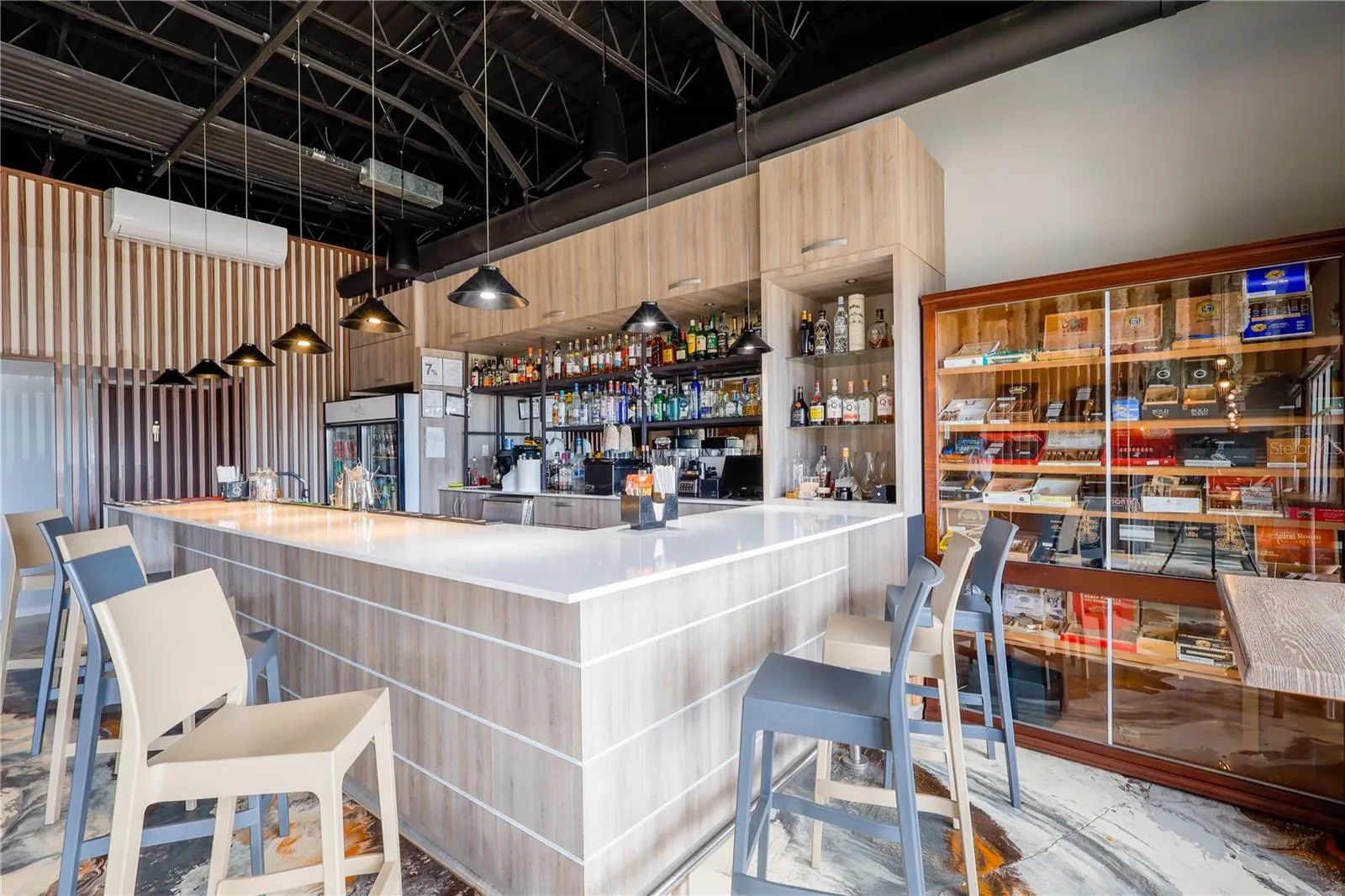 Bar