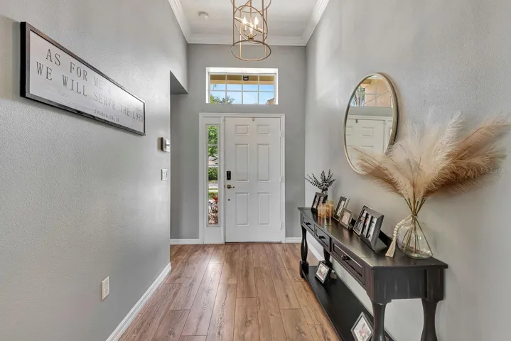 Entry way facing front door
