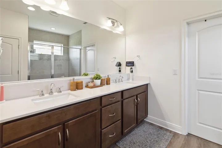 1st floor primary bathroom