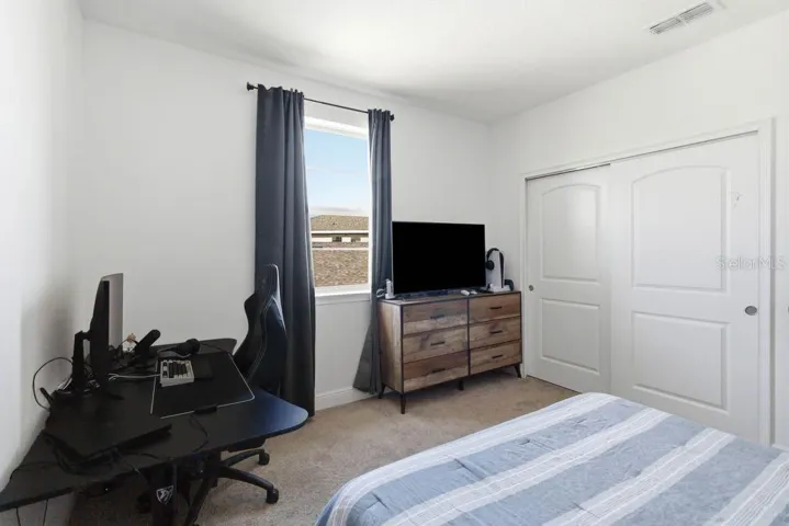 4th bedroom, 2nd floor
