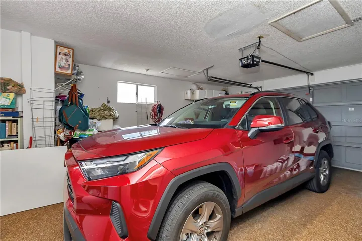 ONE CAR GARAGE
