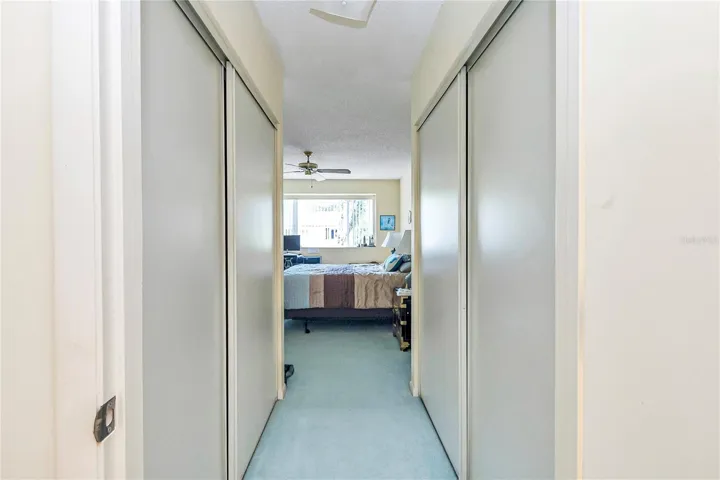 DOUBLE CLOSETS