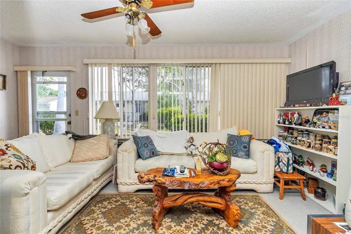 ENCLOSED FLORIDA ROOM