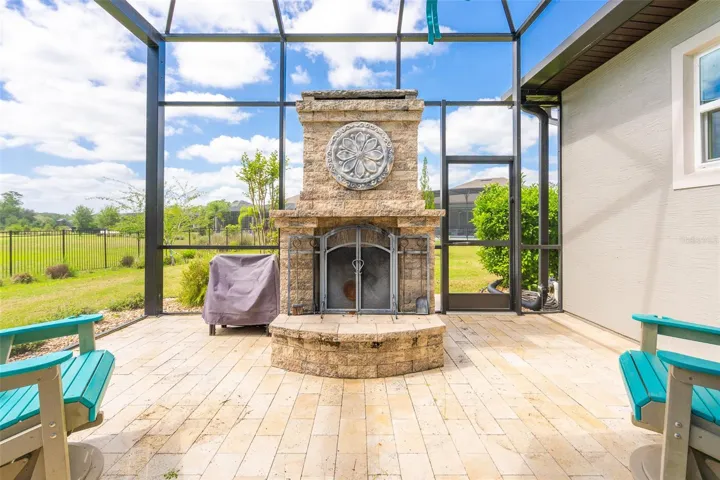 OUTDOOR FIRE PIT