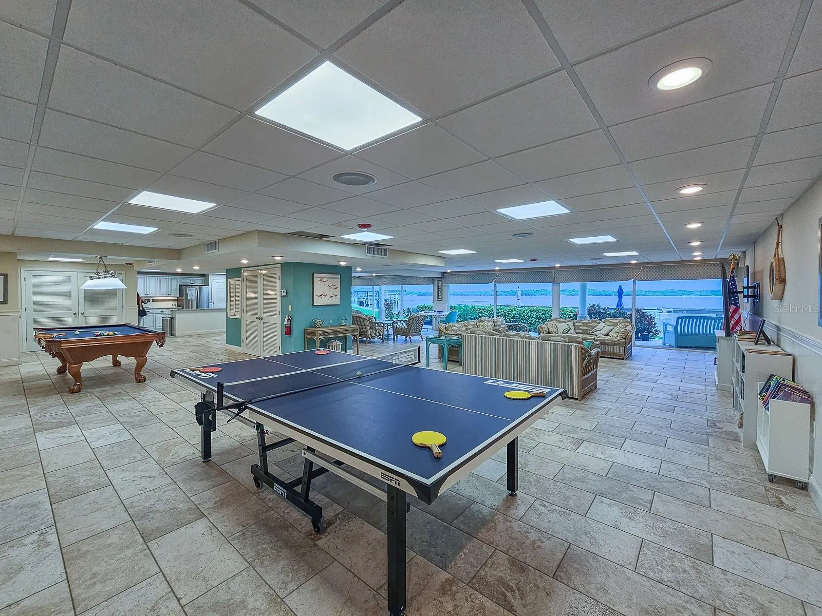 The Pelican Lounge