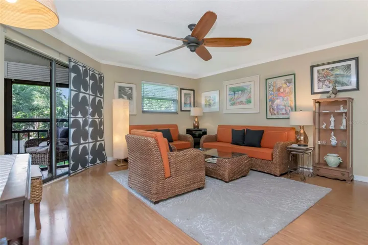 Living rm