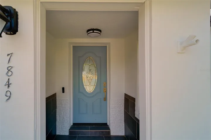 Covered front entrance