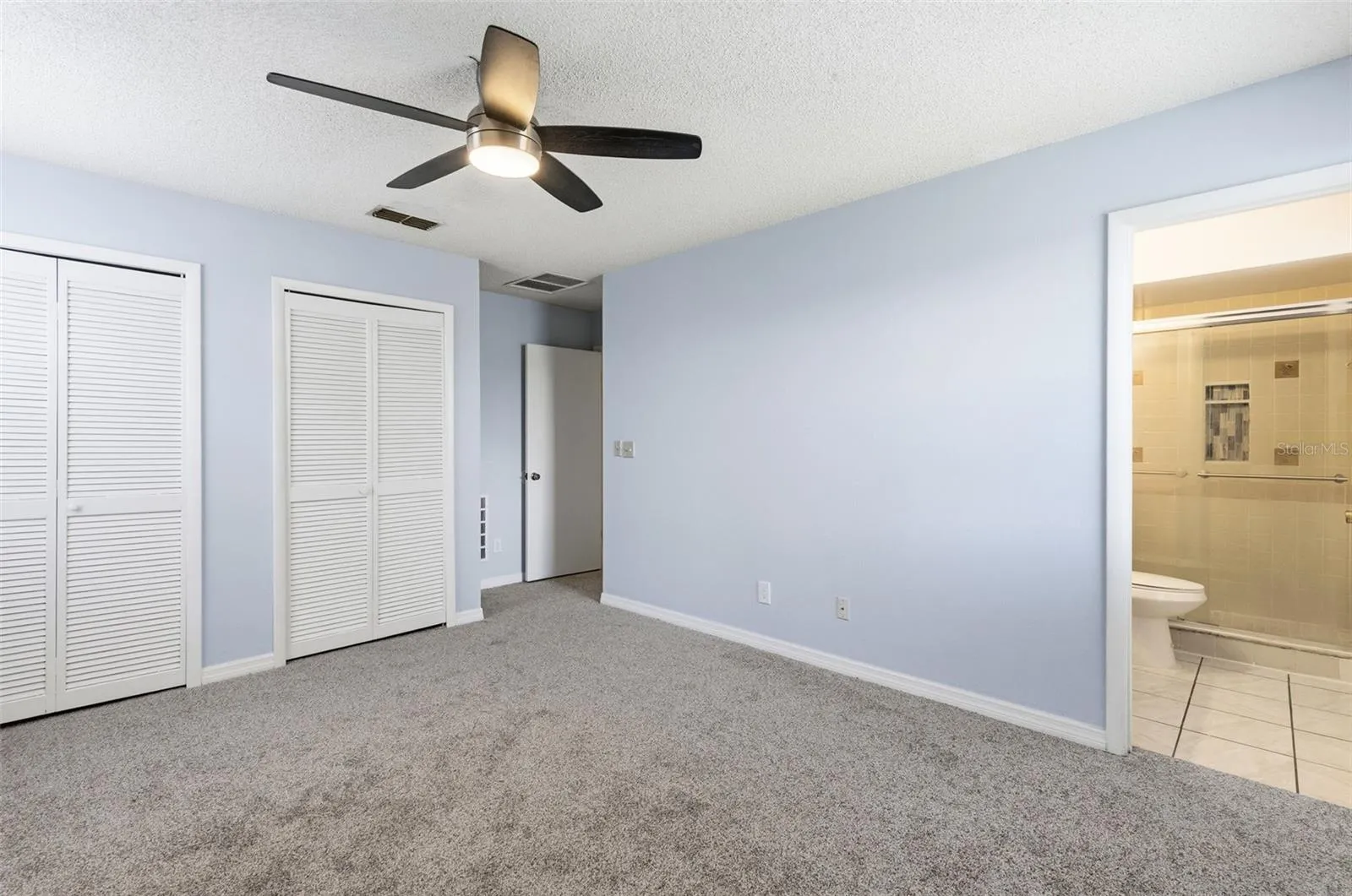 primary bedroom-new carpet