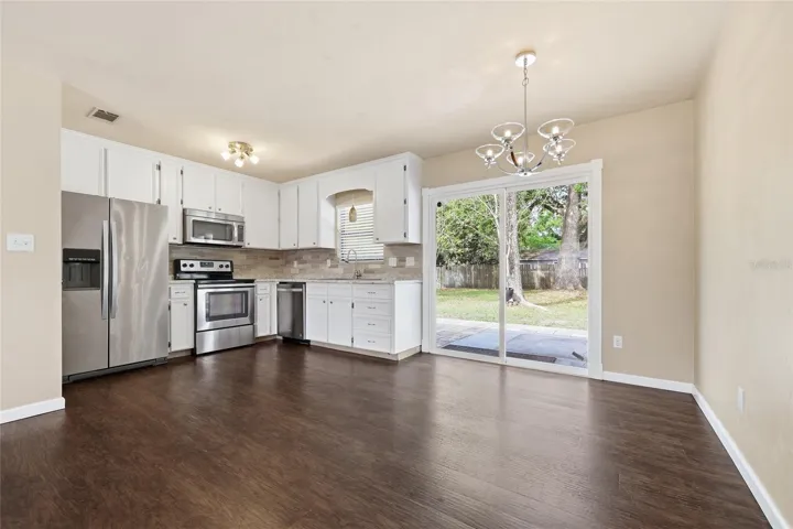 Kitchen/Dining