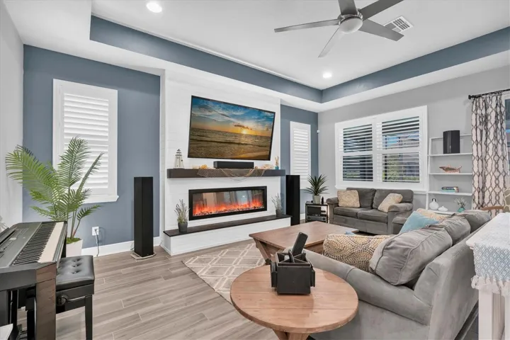 LIVING ROOM WITH FIREPLACE
