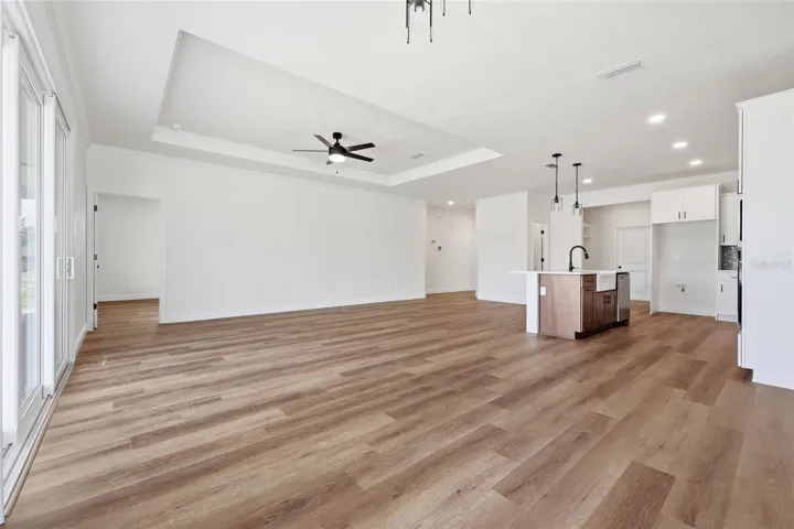 Kitchen/Living Area