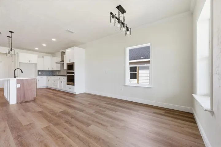 Kitchen/Living Area