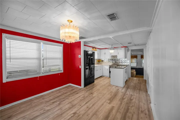 Dining/Kitchen
