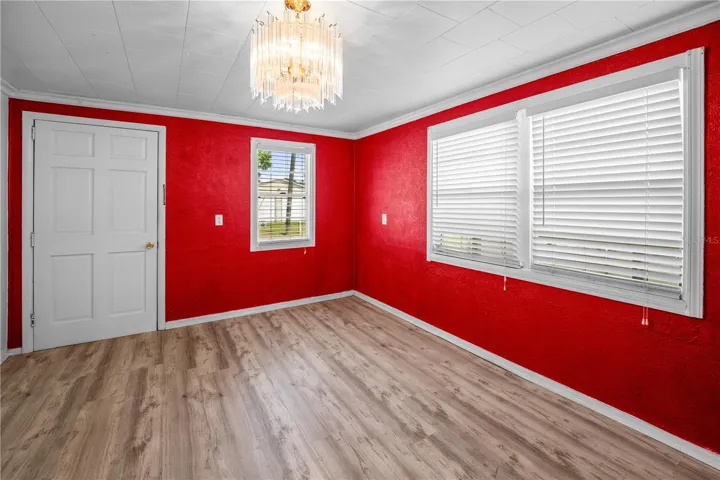 Foyer/Dining