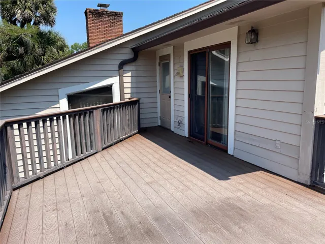 upstairs deck