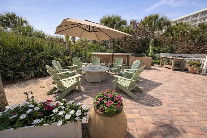 Outdoor fire pit and chairs