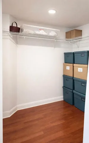 walk-in closet