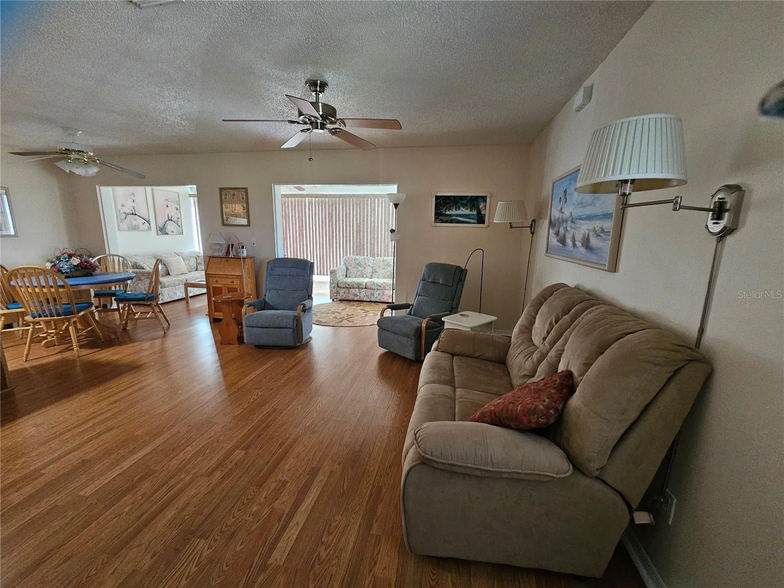 Living room &amp; Dining room