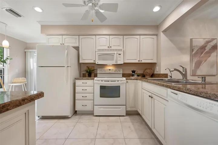 3320 Tallywood CT, Sarasota FL