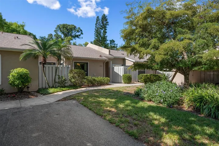 3320 Tallywood CT, Sarasota FL