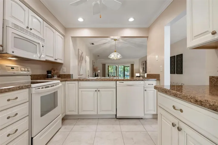 3320 Tallywood CT, Sarasota FL