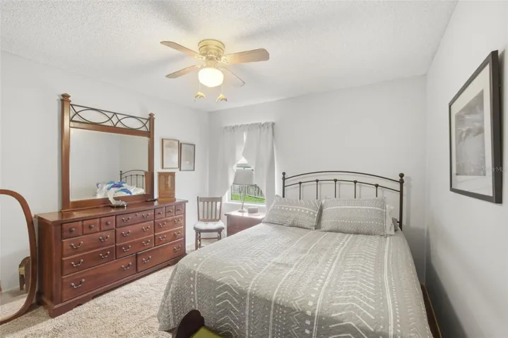 2nd bedroom pic 2