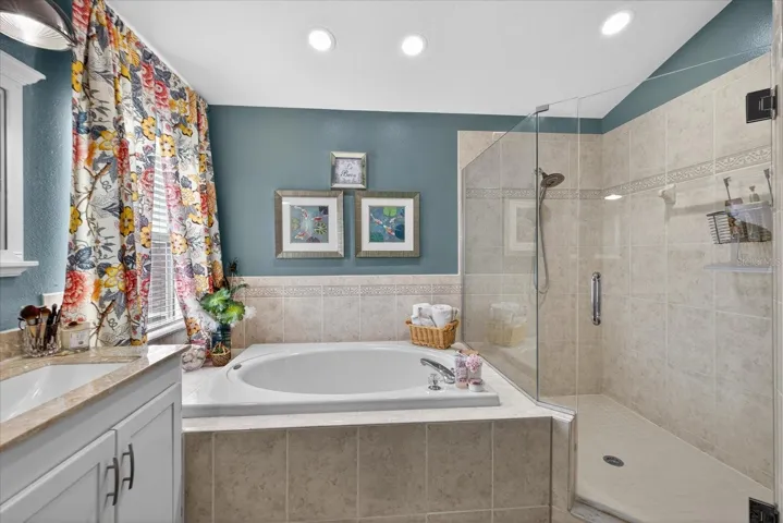 Primary Ensuite bath