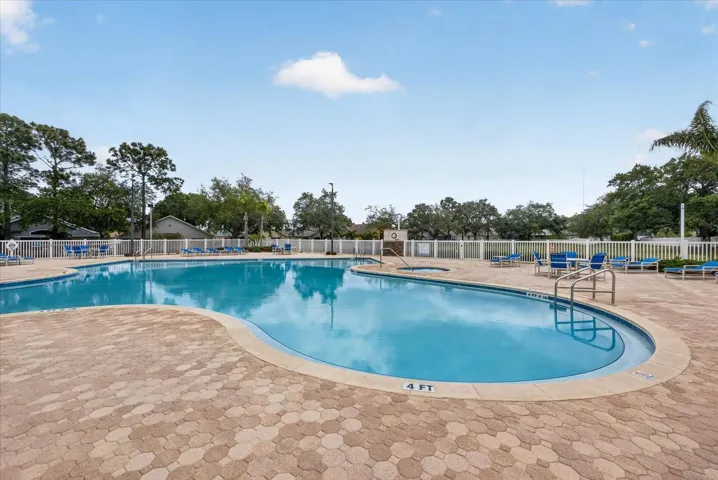 Key Vista Pool