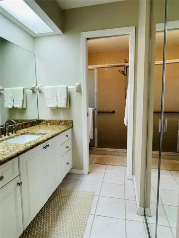 MASTER BATH-VANITY/DRESSING AREA