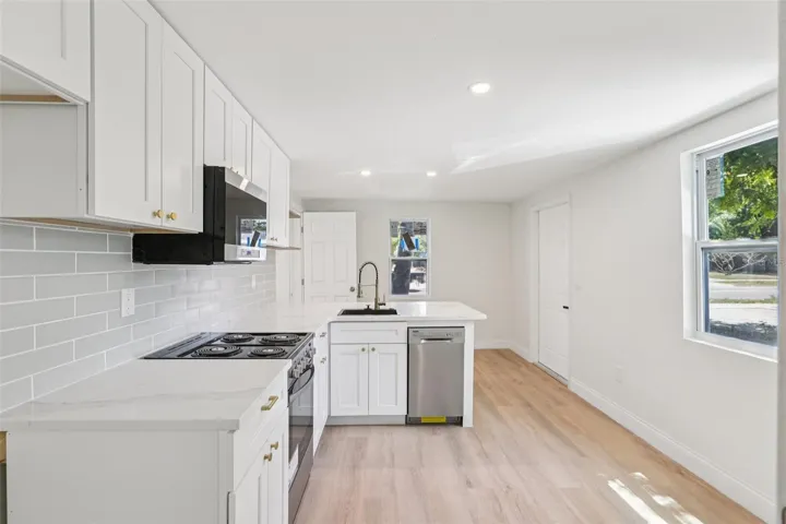 Guest house kitchen