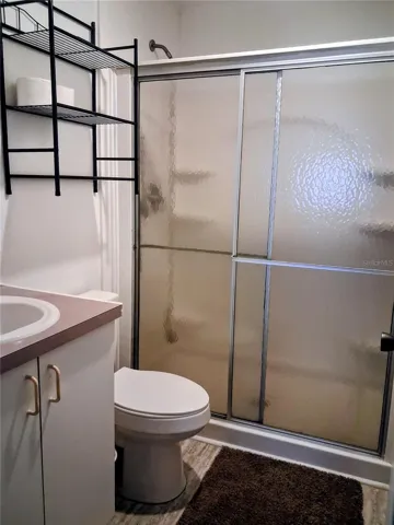 Bathroom w Tub