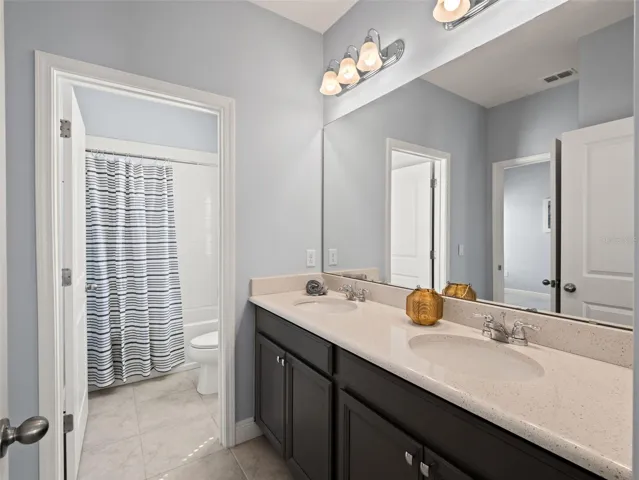 Jack and Jill Bath