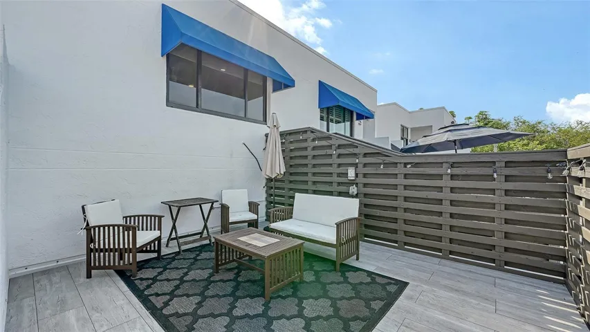 Spacious front patio