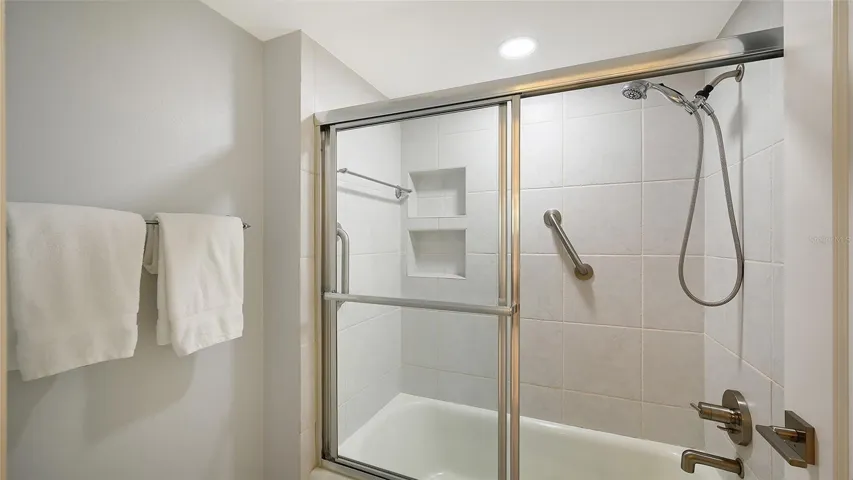 Primary En-Suite