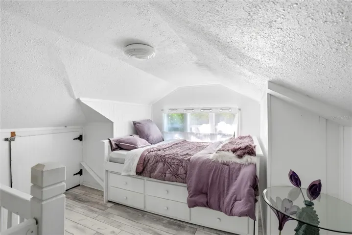 Bedroom 4 (3rd floor loft)