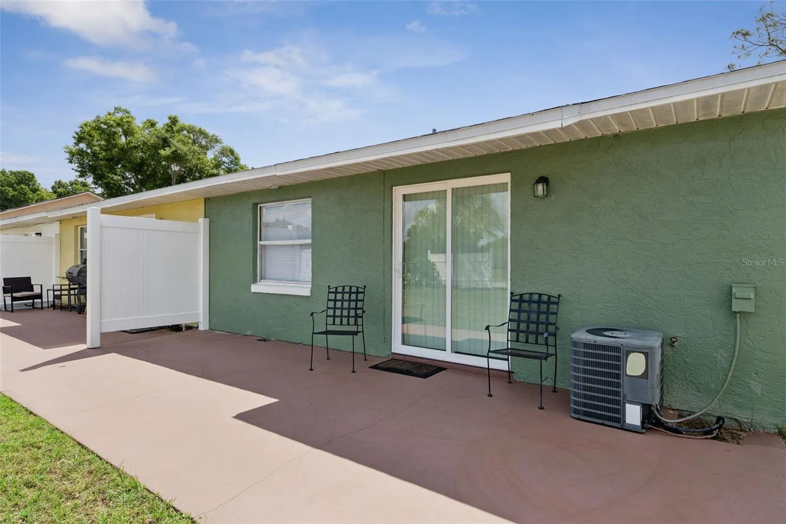 Unit A - Back patio