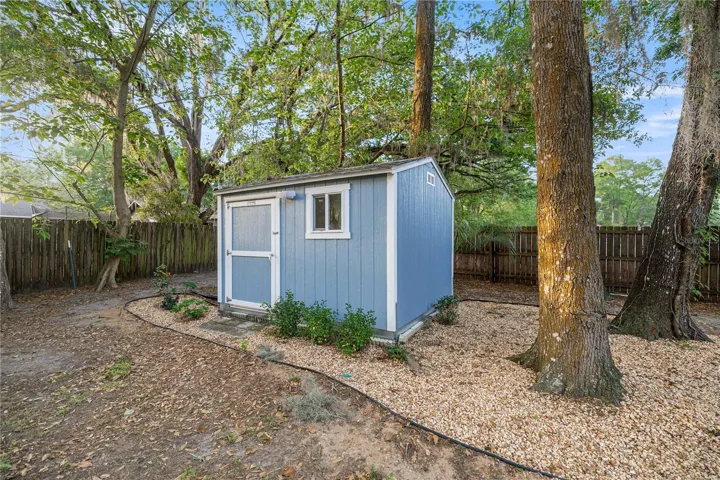 Newer 10x12 Shed