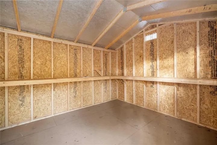 Newer 10x12 Shed