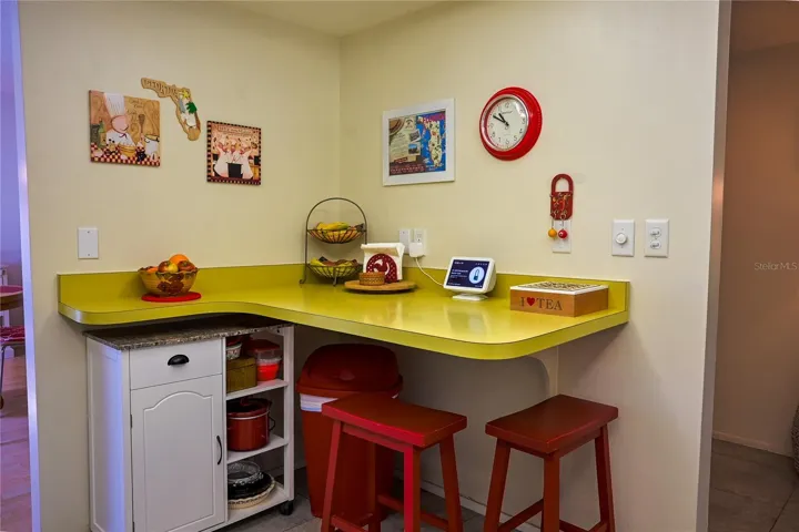Breakfast bar in kitchen