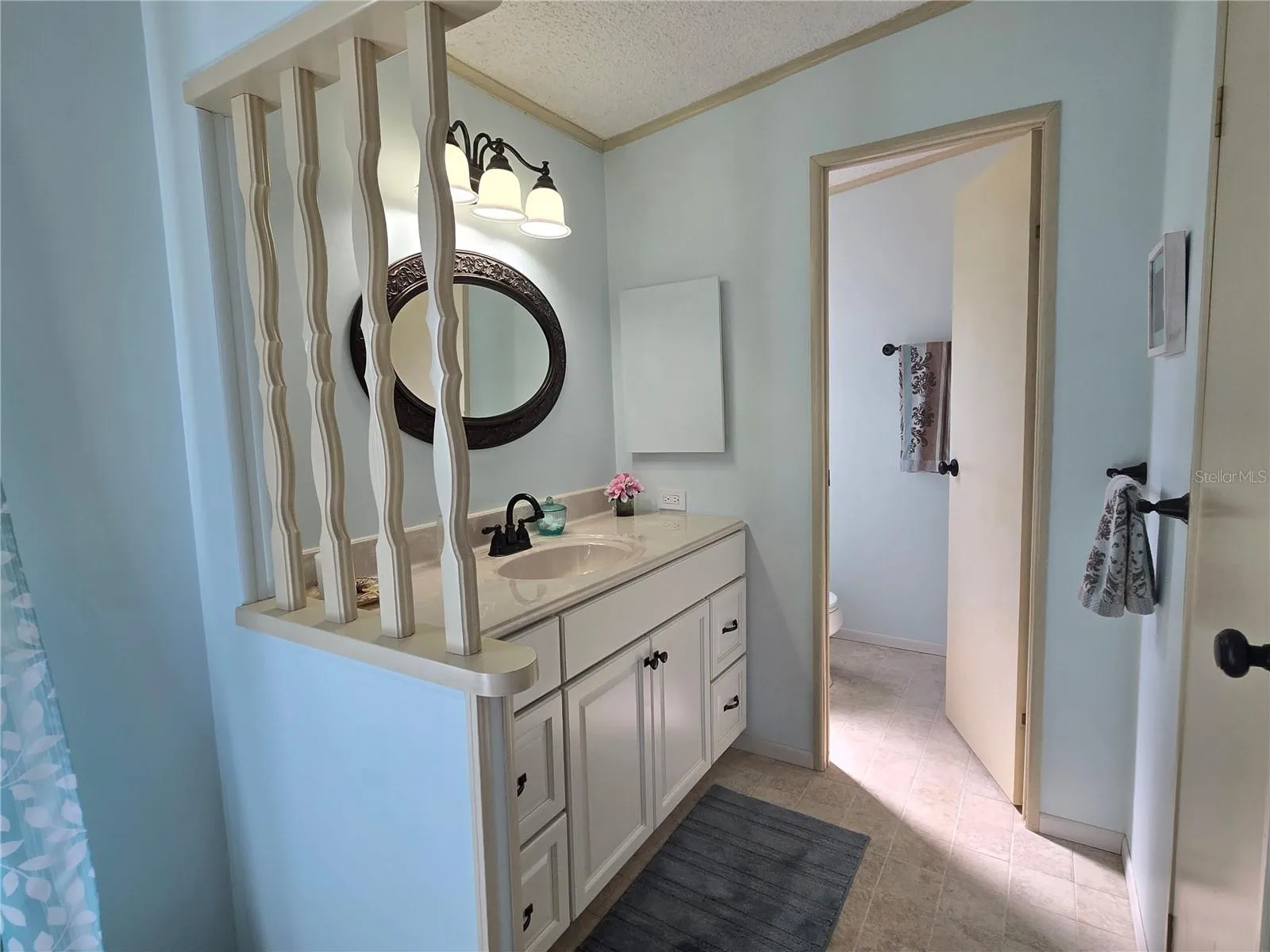 Primary bedroom has ensuite bathroom
