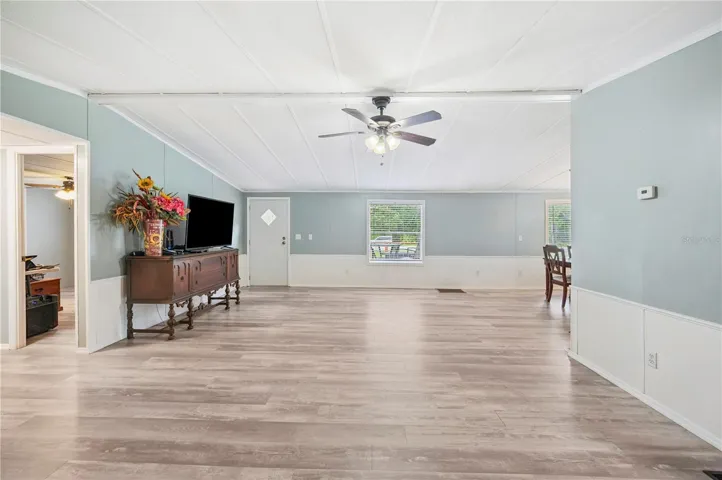 Spacious living room