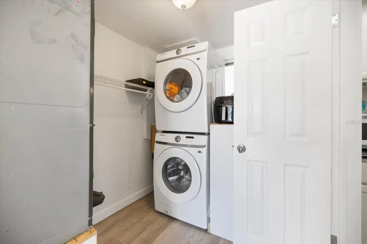 washer and dryer convey