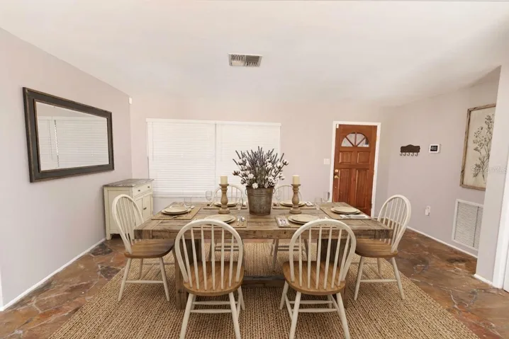 dining space-staged